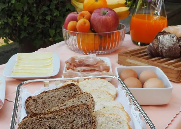 Bed & Breakfast Casa Mondadori *